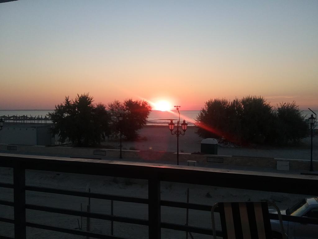 California Dreaming Otel Navodari Dış mekan fotoğraf